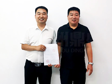 再傳（chuán）喜訊！鄭（zhèng）州欧美一区2区三区3区公司移動式建築垃圾/砂石兩用生（shēng）產線設備助力河（hé）北廊坊城市建設